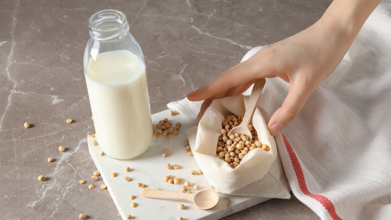 Uống sữa đậu nành có tác dụng gì? Giải đáp thắc mắc về sữa đậu nành 2