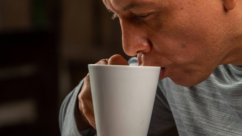 Người lớn tuổi có nguy cơ thiếu vi chất nếu chỉ phụ thuộc vào sữa đậu nành