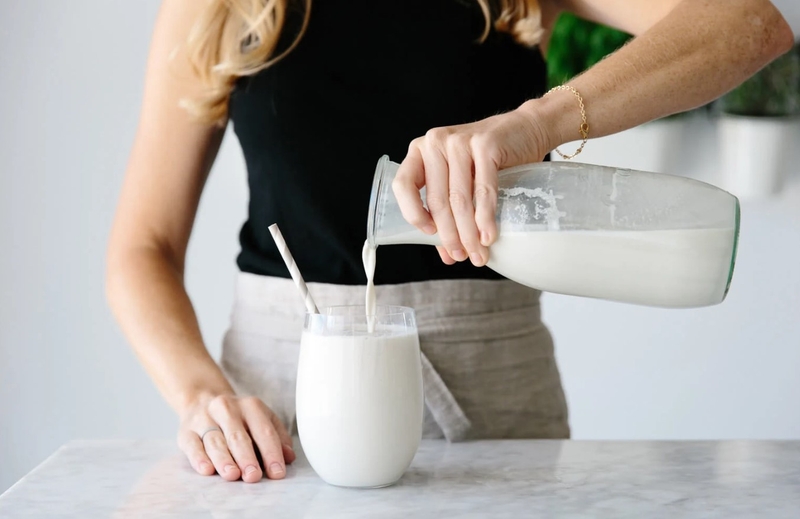 Uống sữa vào ban đêm có tốt không? Cách uống sữa ban đêm không mập 4