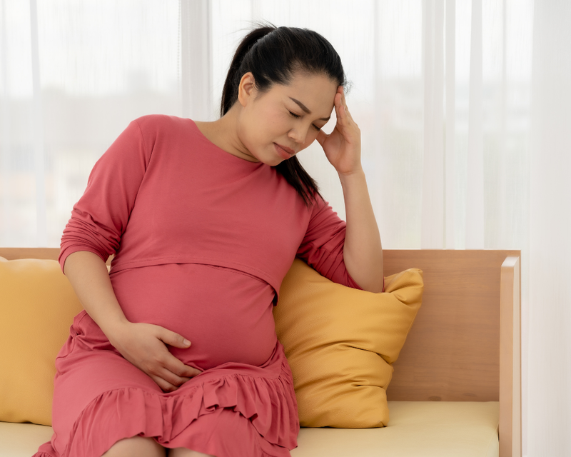 Một số phụ nữ mang thai có thể bị đau đầu khi dùng thuốc chống nghén