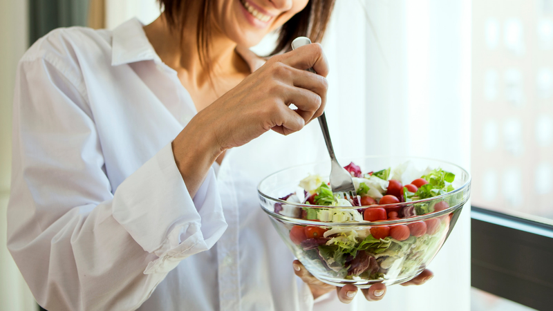 uong-thuoc-giai-doc-gan-nuoc-tieu-mau-vang-la-vi-sao 4