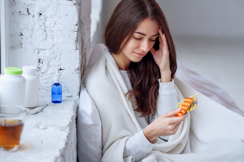 Thuốc nội tiết tố là loại thuốc chứa các nội tiết tố nữ, bao gồm chủ yếu Estrogen và Progesterone