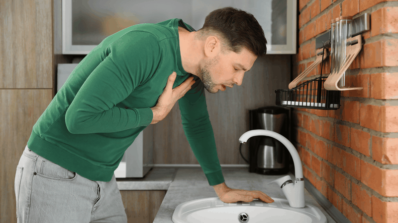 Thuốc PEP có thể gây một số tác dụng phụ nhẹ, thường tự hết sau vài ngày, nhưng nếu xuất hiện dấu hiệu bất thường nghiêm trọng thì cần báo ngay cho bác sĩ