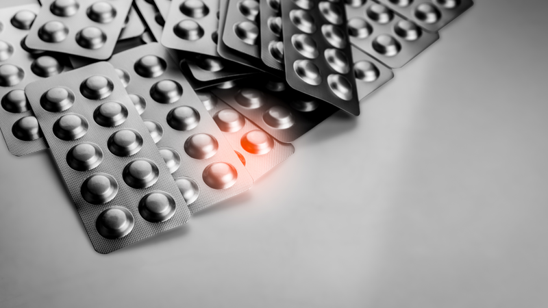 Uống thuốc tây với rượu có sao không? Những nhóm thuốc đặc biệt nguy hại khi uống với rượu 3