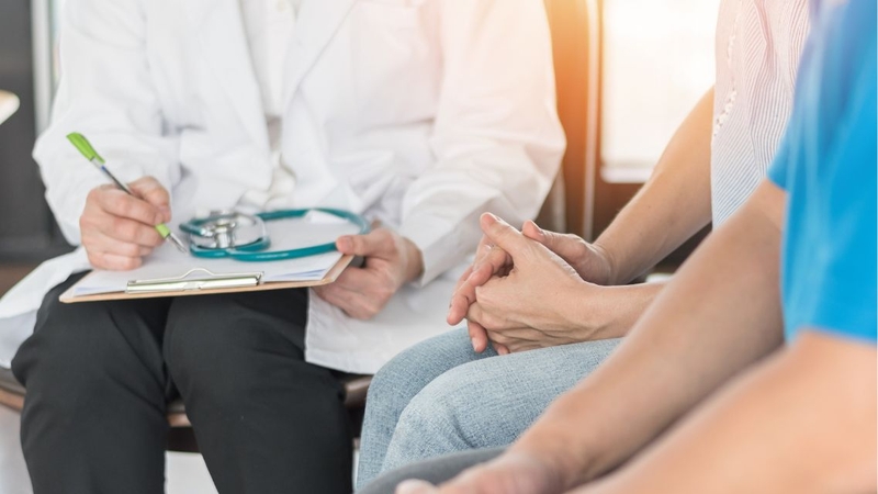 Sử dụng thuốc tránh thai theo tư vấn của bác sĩ để không ảnh hưởng đến sức khỏe sinh sản