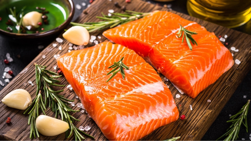 Các loại cá giàu chất béo giúp bổ sung vitamin E tự nhiên cho cơ thể
