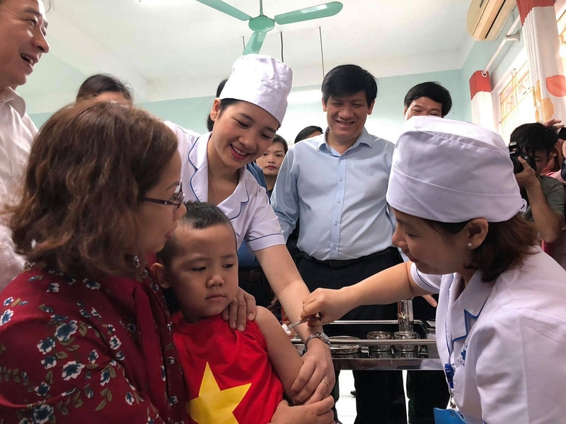 Vắc xin 5 trong 1 mới được đưa vào tiêm chủng mở rộng cho trẻ em 1