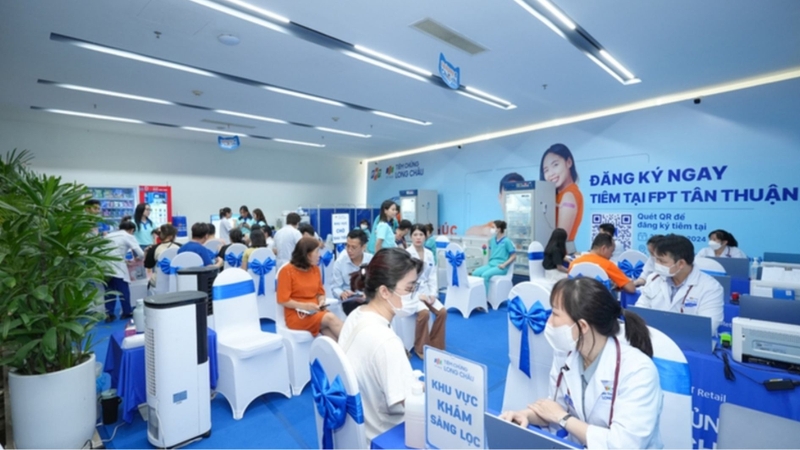 Khám sàng lọc trước khi tiêm vắc xin thủy đậu