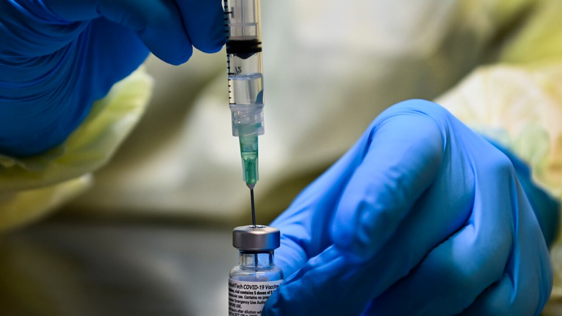 Không ít phụ huynh thắc mắc vắc xin 6 trong 1 tiêm mấy mũi và tiêm vào thời điểm nào để đảm bảo hiệu quả