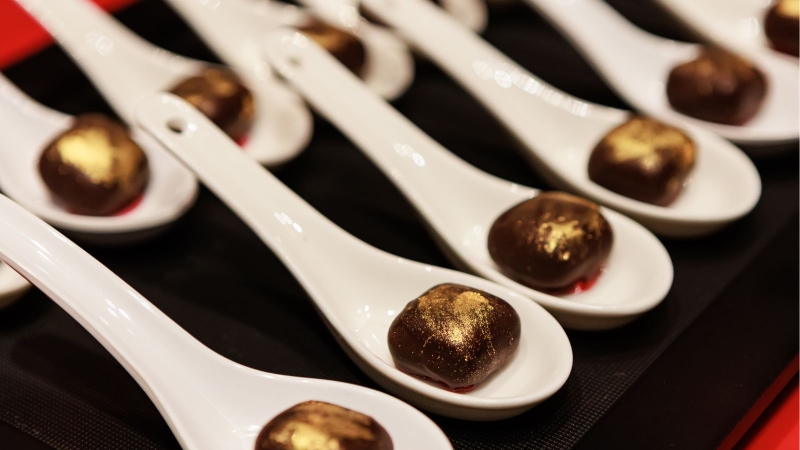 Vàng ăn được không?