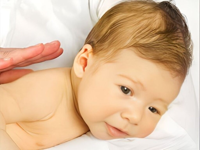 Vàng da do sữa mẹ có ảnh hưởng đến trẻ sơ sinh không? 4