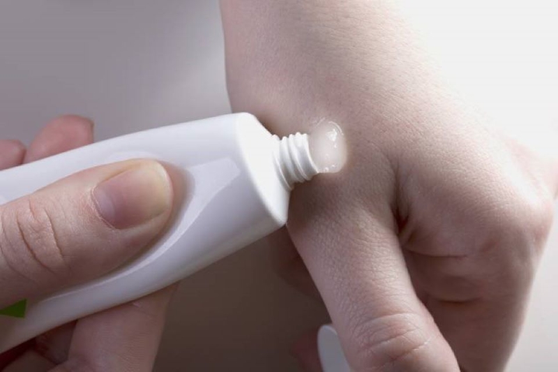 Vảy phấn đỏ nang lông và những điều cần biết 5