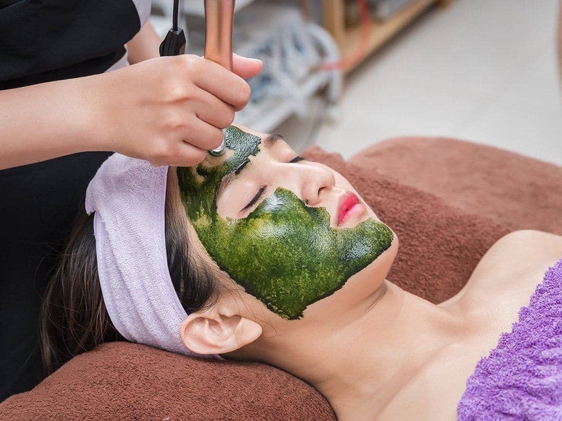 Vi kim tảo biển là phương pháp làm đẹp được chị em ưa chuộng nhất vì an toàn và tiện lợi