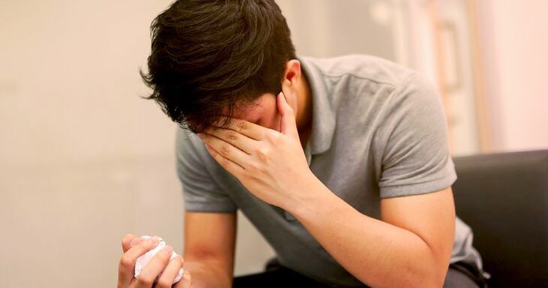 Vì sao bạn buồn nôn nhưng không nôn được?2