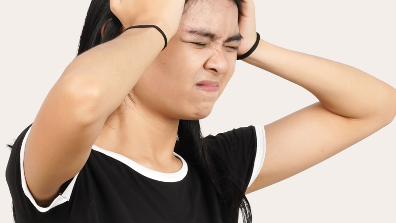 “Sương mù não” là cảm giác đầu óc mơ hồ, khó suy nghĩ, dễ mất tập trung