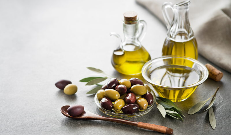 Cạo lông chân bị ngứa phải khắc phục thế nào?