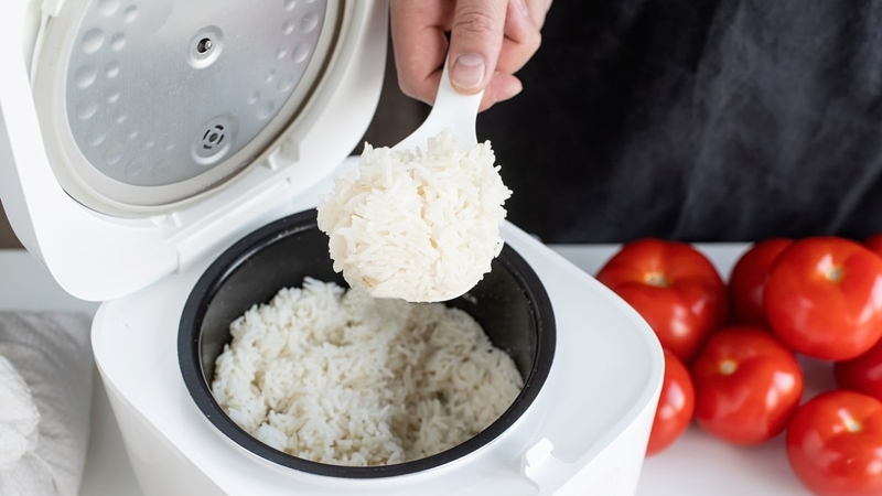 Vì sao cơm nhanh thiu? Bật mí cách bảo quản cơm hiệu quả 2