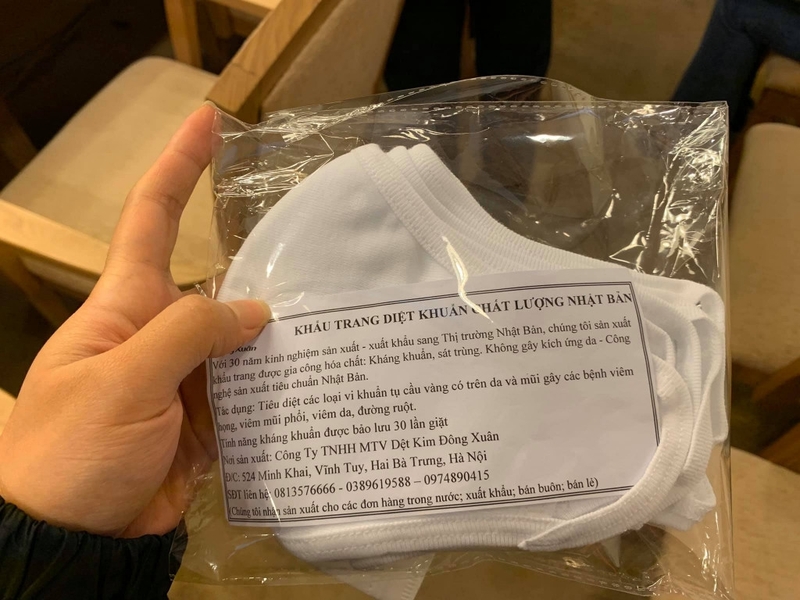Vì sao giá khẩu trang y tế rẻ chất đống nhưng không có người mua 1