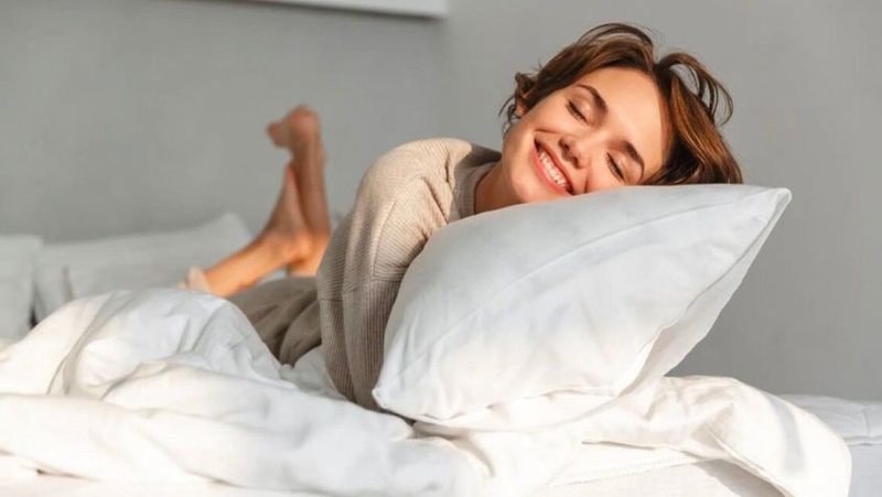 Vì sao gội đầu ở tiệm lại thơm hơn ở nhà? Mẹo gội và ủ tóc thơm lâu chuẩn salon 4