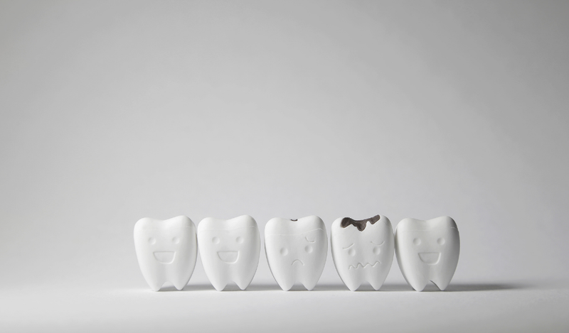 Vì sao không nên dùng tăm xỉa răng: xỉa răng gây viêm lợi