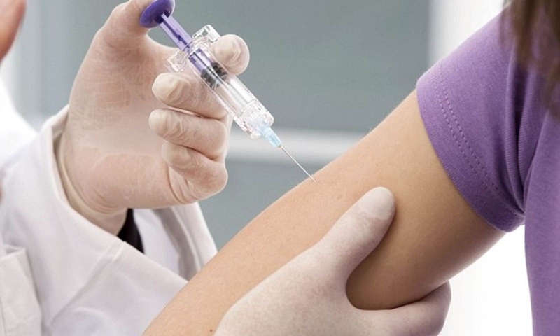 Vì sao lại tiêm hormone nữ cho bệnh nhân nam mắc Covid-19? 1