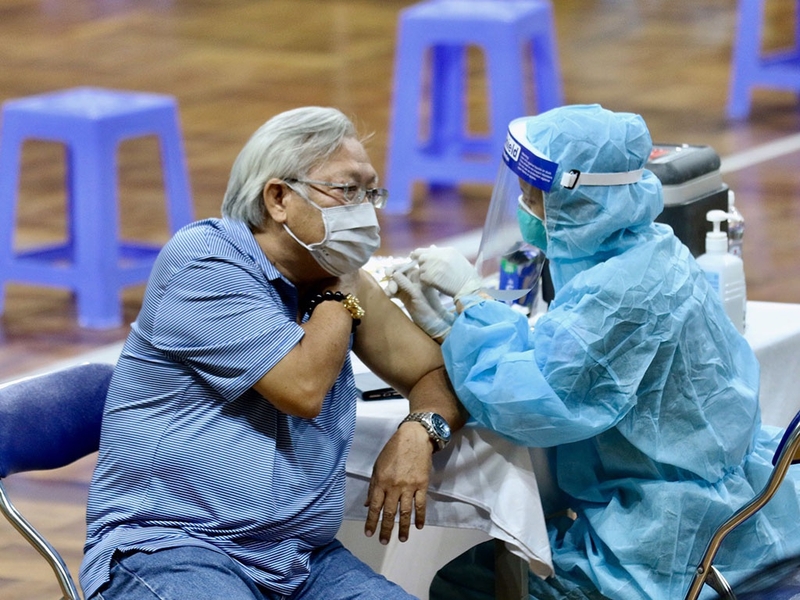 Vì sao người từng mắc Covid-19 vẫn cần tiêm vắc xin? 3