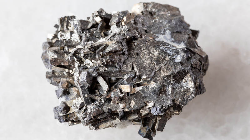 Thạch tín là tên gọi dân gian của arsenic, một nguyên tố hóa học có độc tính cao