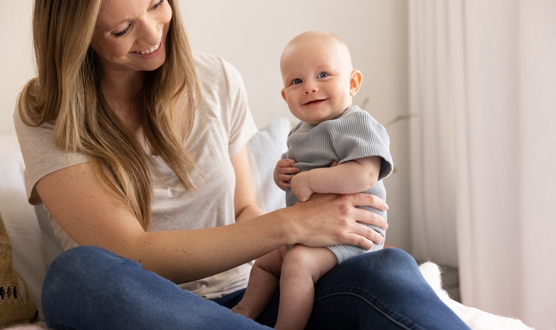 Vì sao thiếu canxi trẻ khóc đêm nhiều? 2