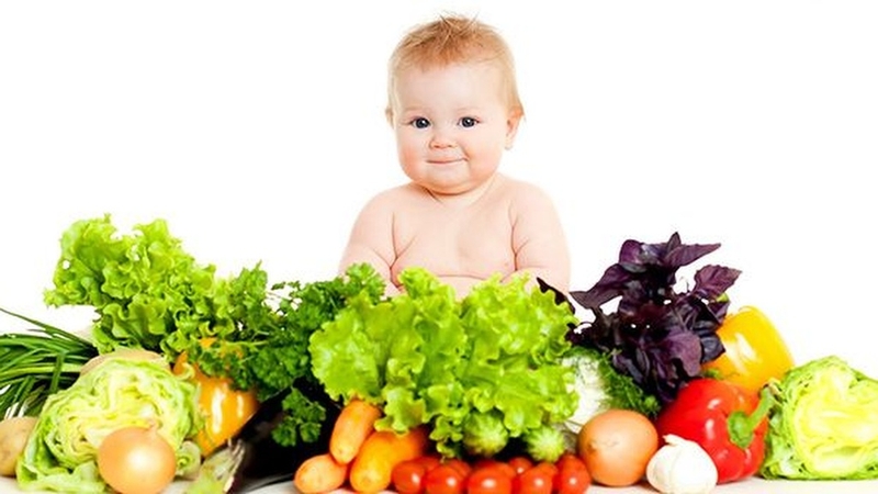 Vì sao trẻ bị sốt lòng bàn tay chân nóng? Nguyên nhân, cách chăm sóc và phòng ngừa 4