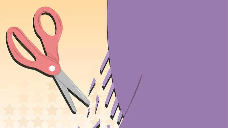 Tỉa lông vùng kín nữ bằng kéo