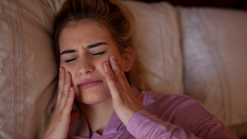 Viêm cơ gò má: Nguyên nhân, triệu chứng và cách điều trị 2