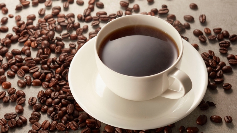 Nên chọn cà phê nguyên chất, ít đường để tránh tăng gánh nặng chuyển hóa cho gan