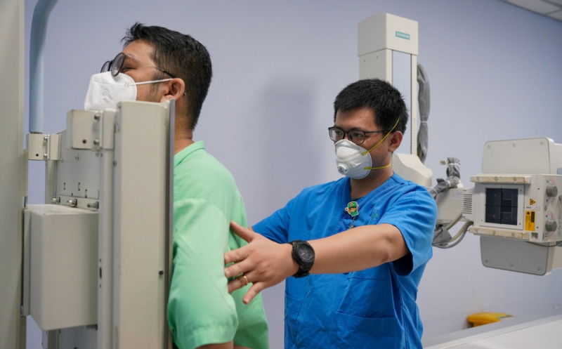 Viêm phổi cấp có nguy hiểm không? Những biến chứng cần đề phòng 3