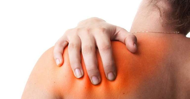 Viêm quanh khớp vai mãn tính có nguy hiểm không? Nguyên nhân và triệu chứng 1