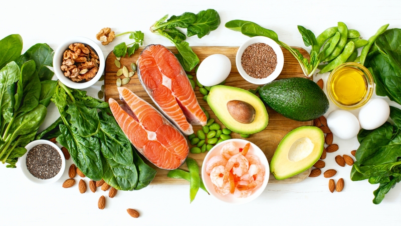 Chế độ ăn uống hợp lý là yếu tố hỗ trợ quan trọng trong điều trị viêm tai giữa