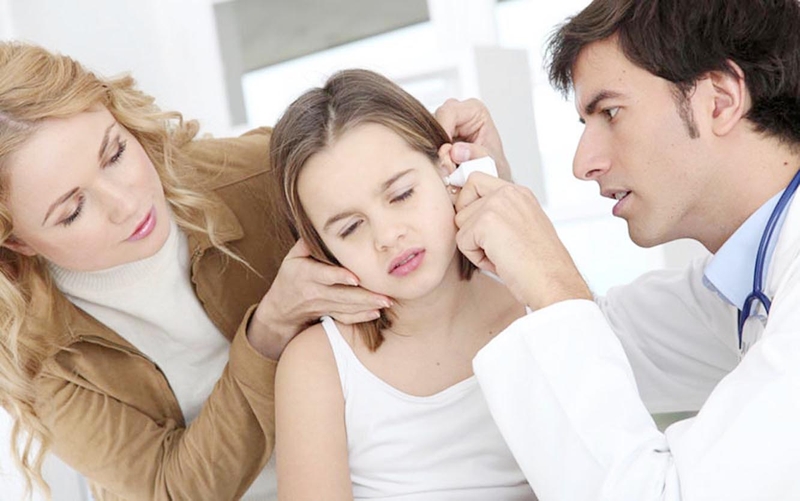 Viêm tai giữa có sốt không?