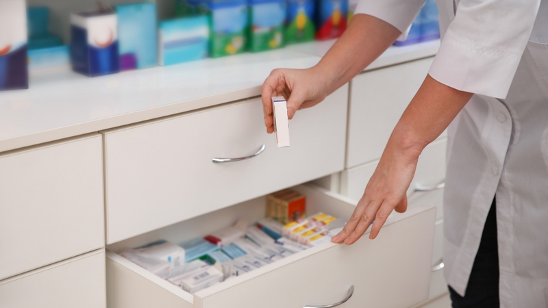 Nên bảo quản thuốc tại nơi có nhiệt độ thích hợp và môi trường khô thoáng.