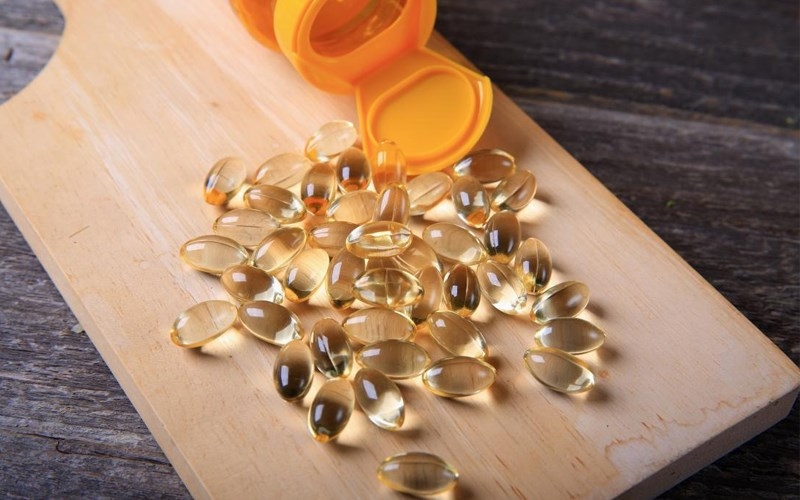 Viên uống vitamin E có bôi mặt được không?3