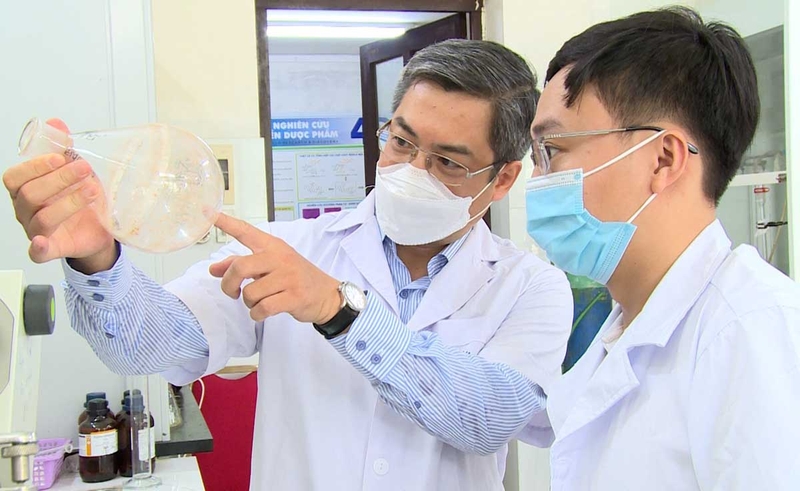 Việt Nam tổng hợp thành công thuốc Favipiravir điều trị Sars-CoV-2 trong phòng thí nghiệm