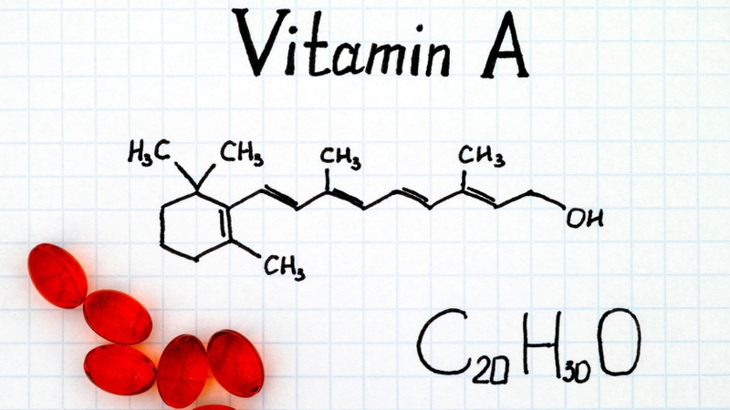 Không nên tự dùng vitamin A liều cao