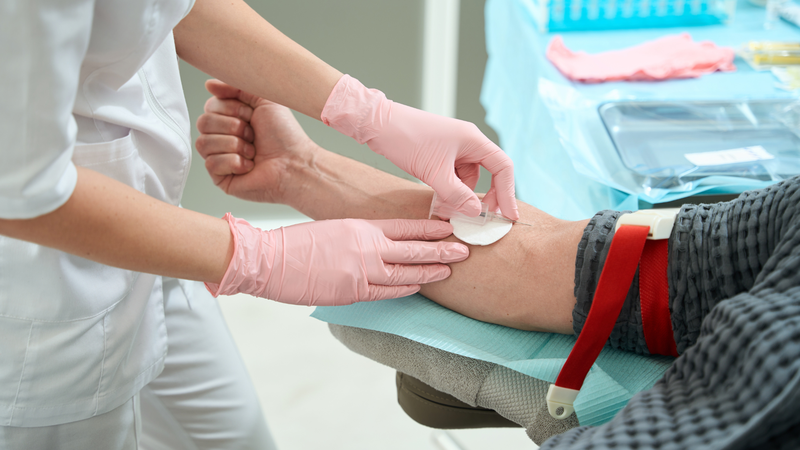 Vitamin B12 làm tăng mức testosteron ở nam giới bị vô sinh 2