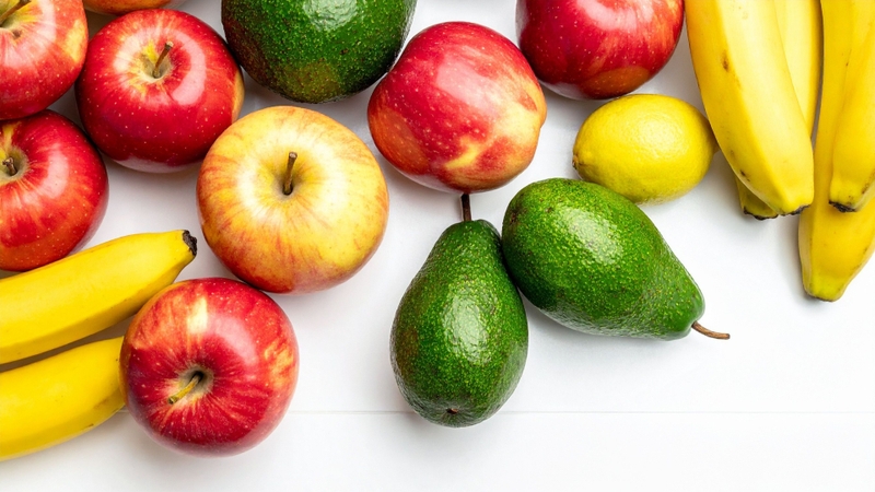 Một số loại trái cây như chuối, bơ và táo chứa lượng nhỏ vitamin B2