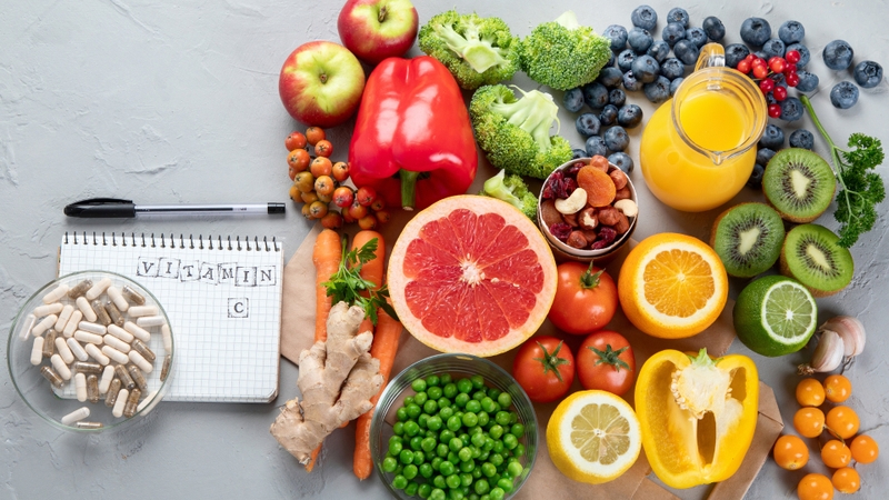 Vitamin C trong điều trị các vấn đề về da như mụn trứng cá 4