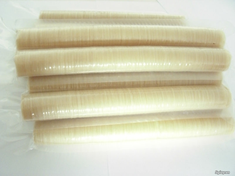 Giải đáp vỏ xúc xích được làm từ nguyên liệu gì 2