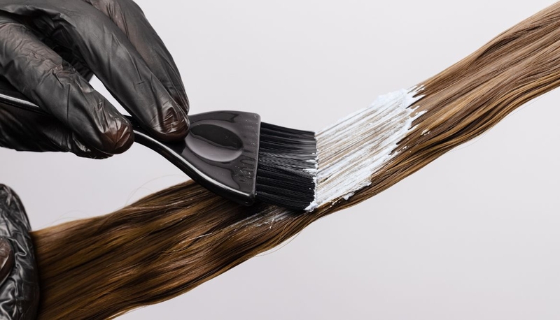 Vừa duỗi vừa nhuộm được không? Liệu có làm hại tóc không 1