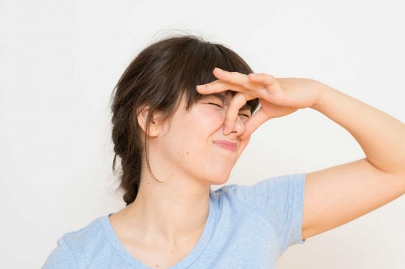 Cốc nguyệt san có mùi hôi và cách xử lý 1