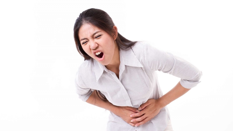 Đau bụng, tiêu chảy là những dấu hiệu của ngộ độc warfarin