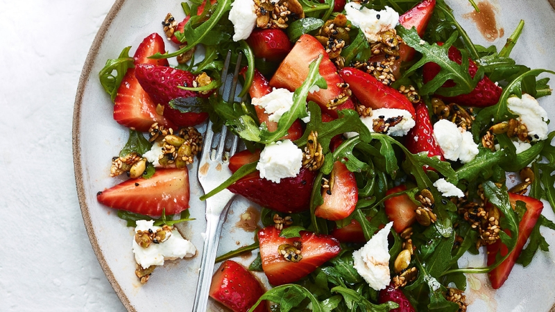 Xà lách rocket là gì? Gợi ý món salad ngon từ xà lách rocket 4