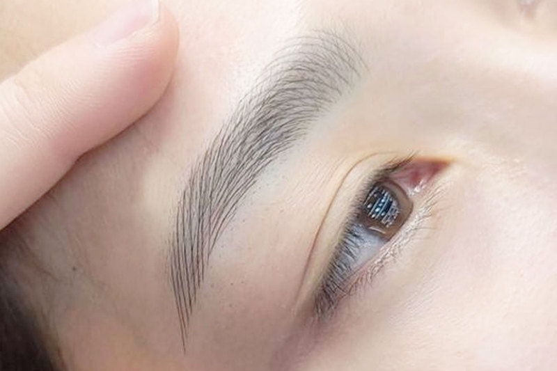 Giải đáp thắc mắc xăm lông mày có bị rụng lông không 2
