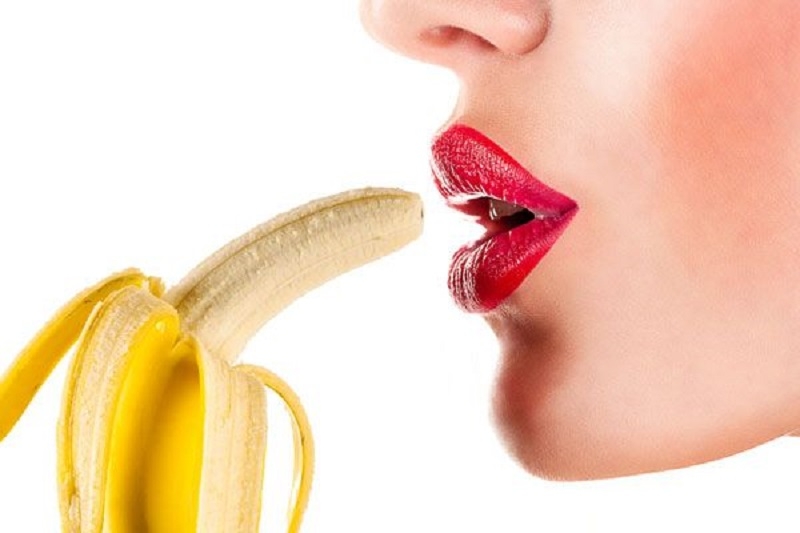 Có nên ăn chuối khi xăm môi không?